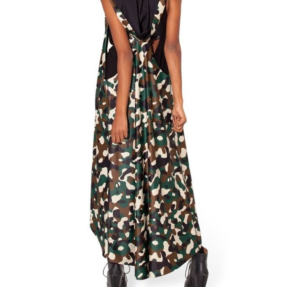 BLACKMILK Commando Hooded Cape OS